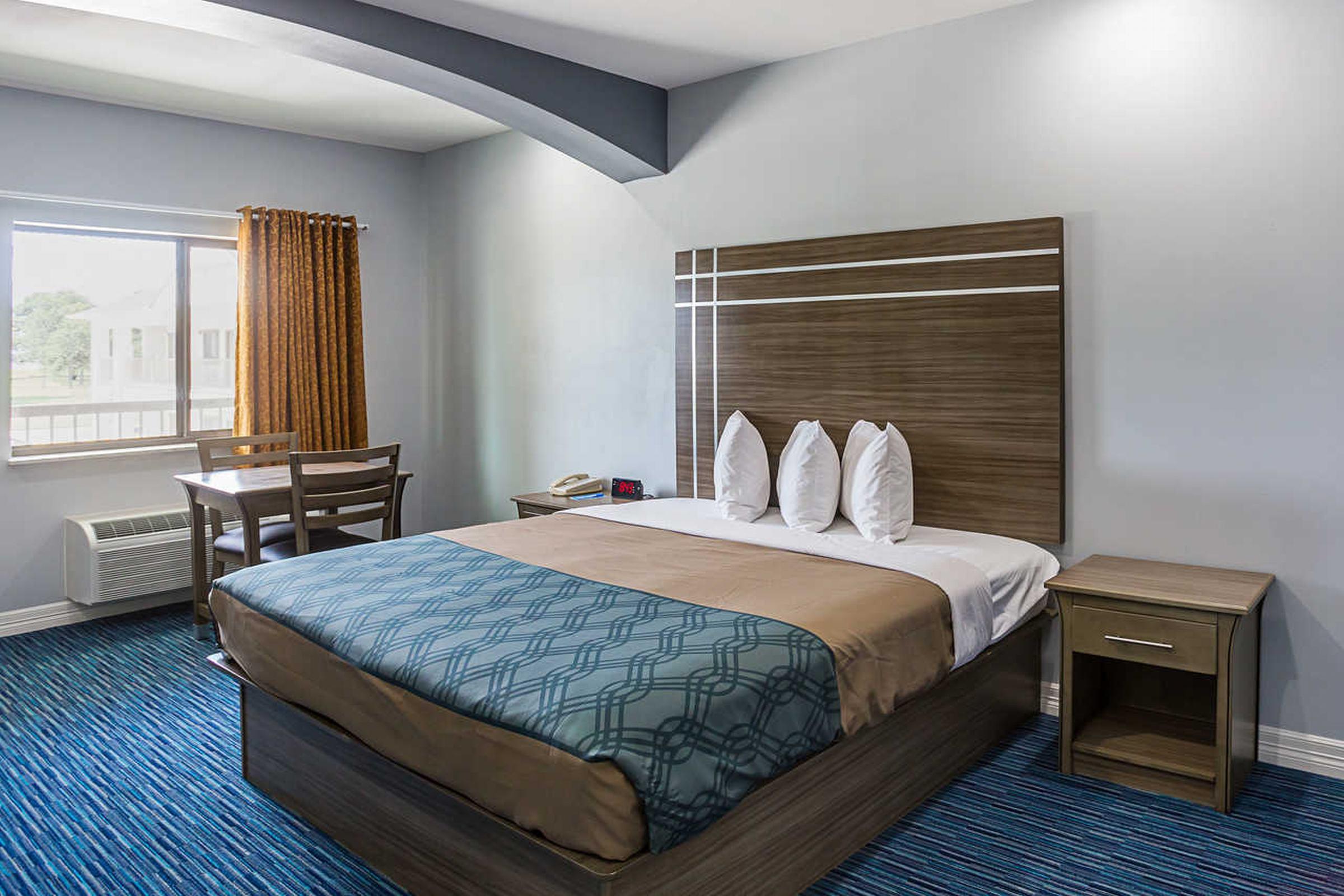 Rodeway Inn & Suites Clarksville Ngoại thất bức ảnh