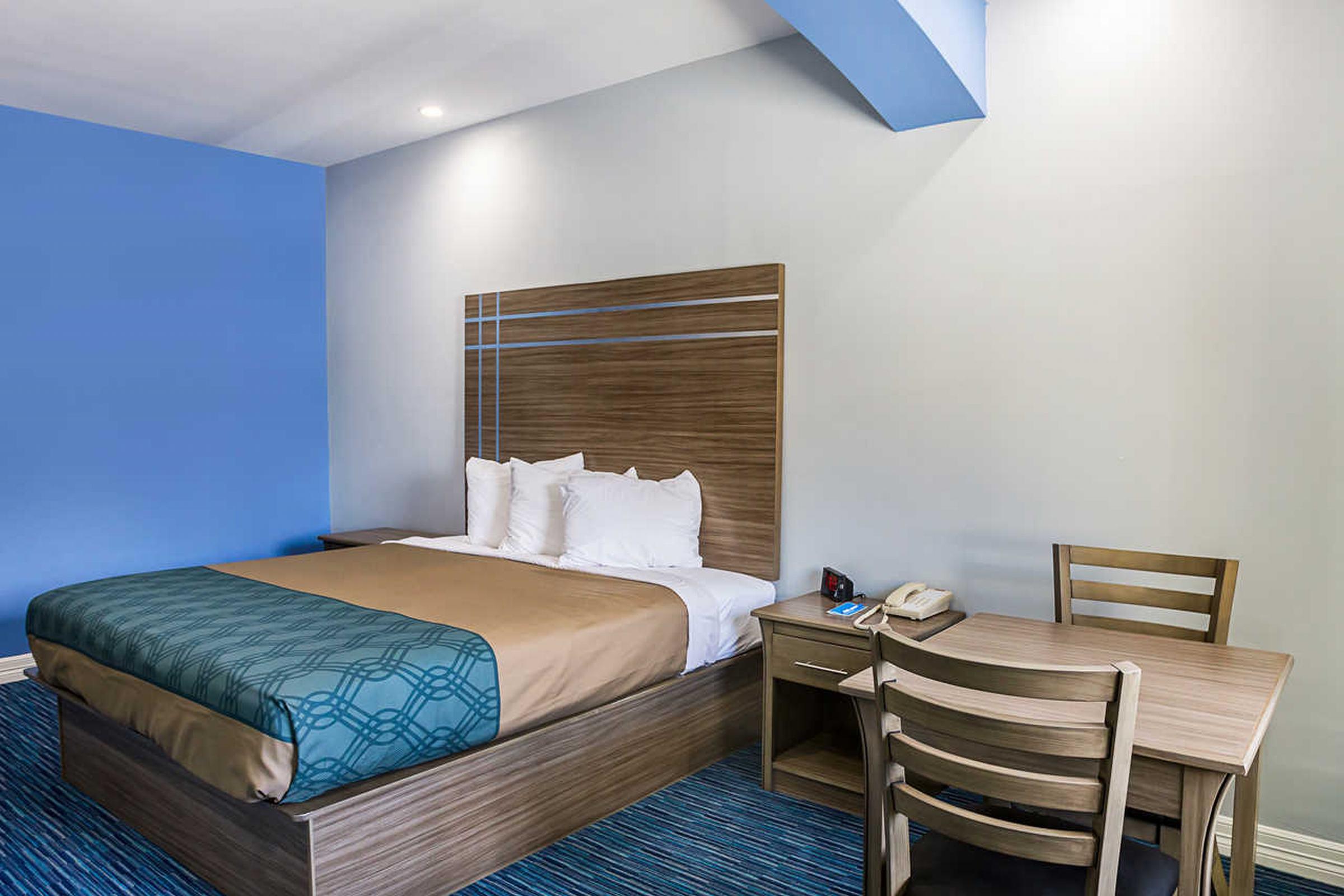 Rodeway Inn & Suites Clarksville Ngoại thất bức ảnh