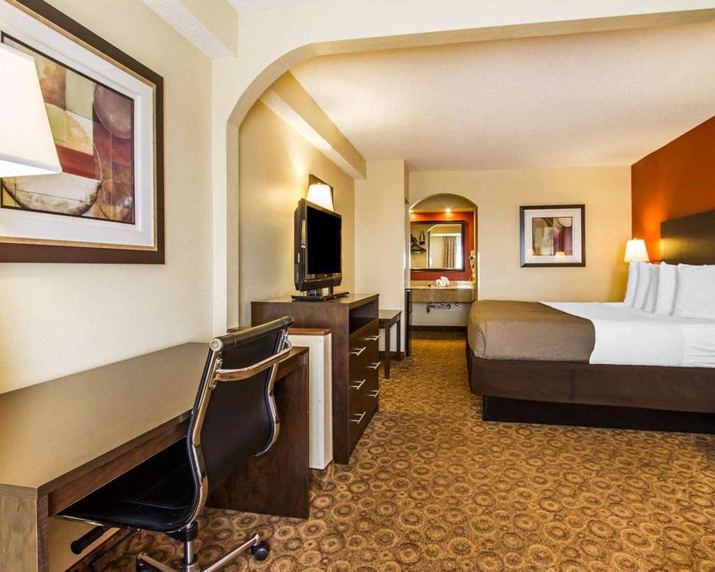 Rodeway Inn & Suites Clarksville Phòng bức ảnh